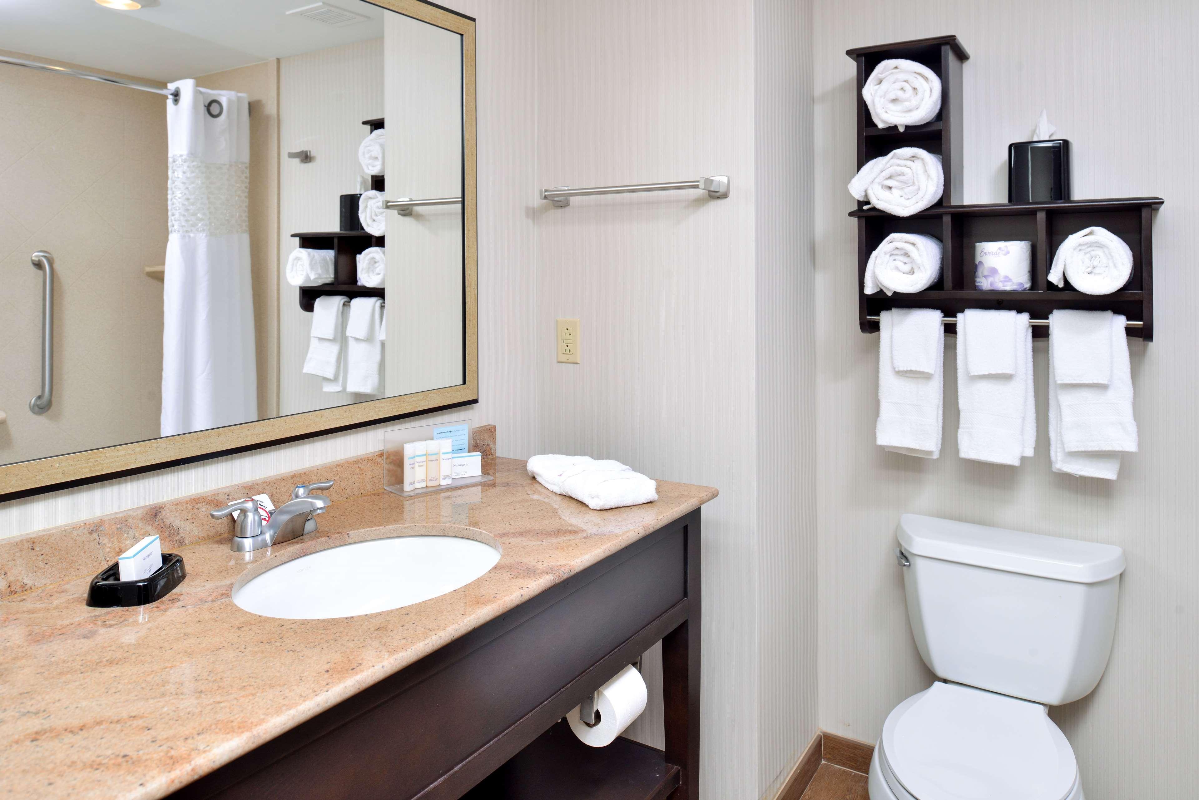 Hampton Inn & Suites California University-Pittsburgh Coal Center Bagian luar foto