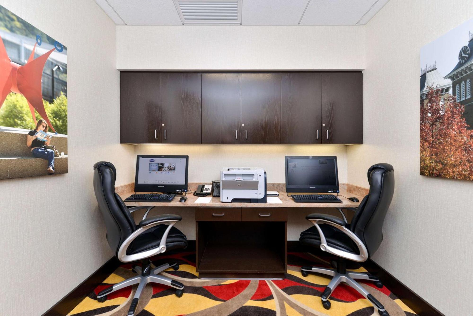 Hampton Inn & Suites California University-Pittsburgh Coal Center Bagian luar foto